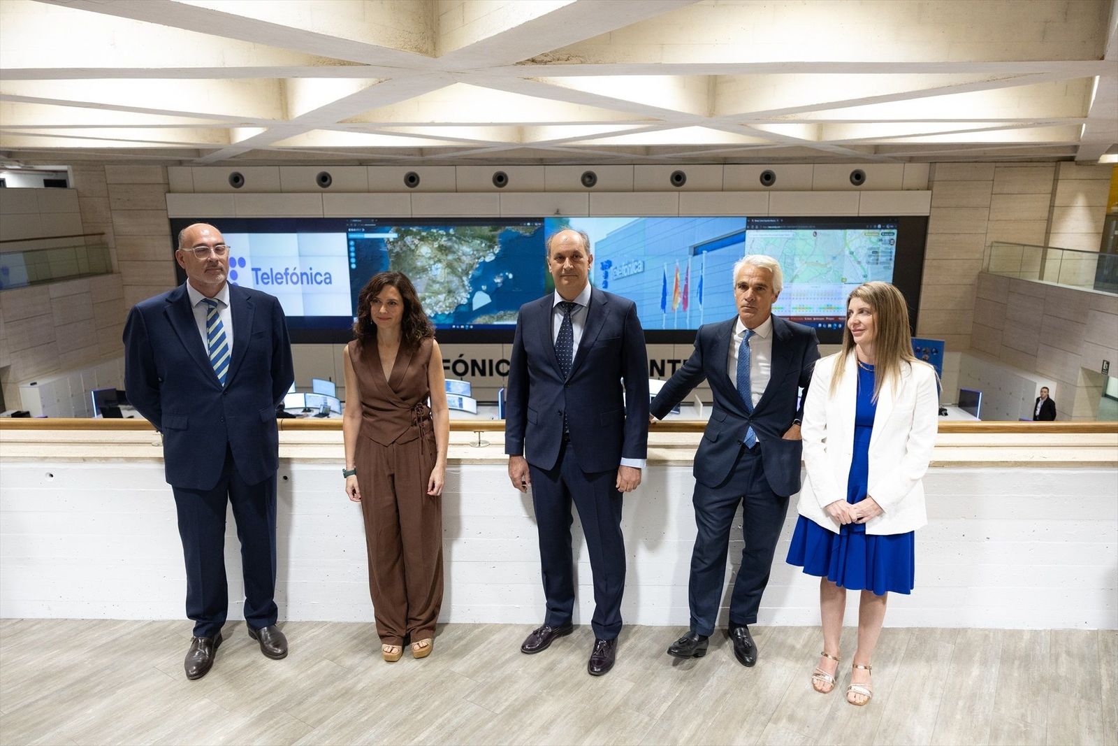 Ayuso anuncia ayudas para impulsar el uso civil de drones por parte de las pymes