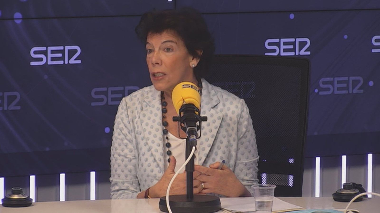 Celaá considera irrenunciable la apertura de las escuelas en septiembre