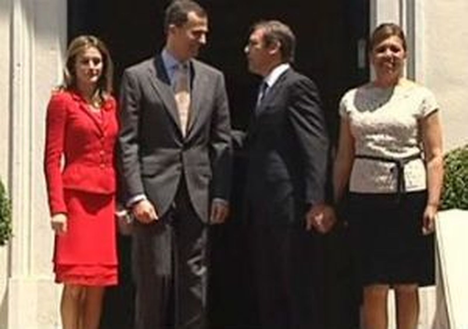 Don Felipe ante empresarios lusos