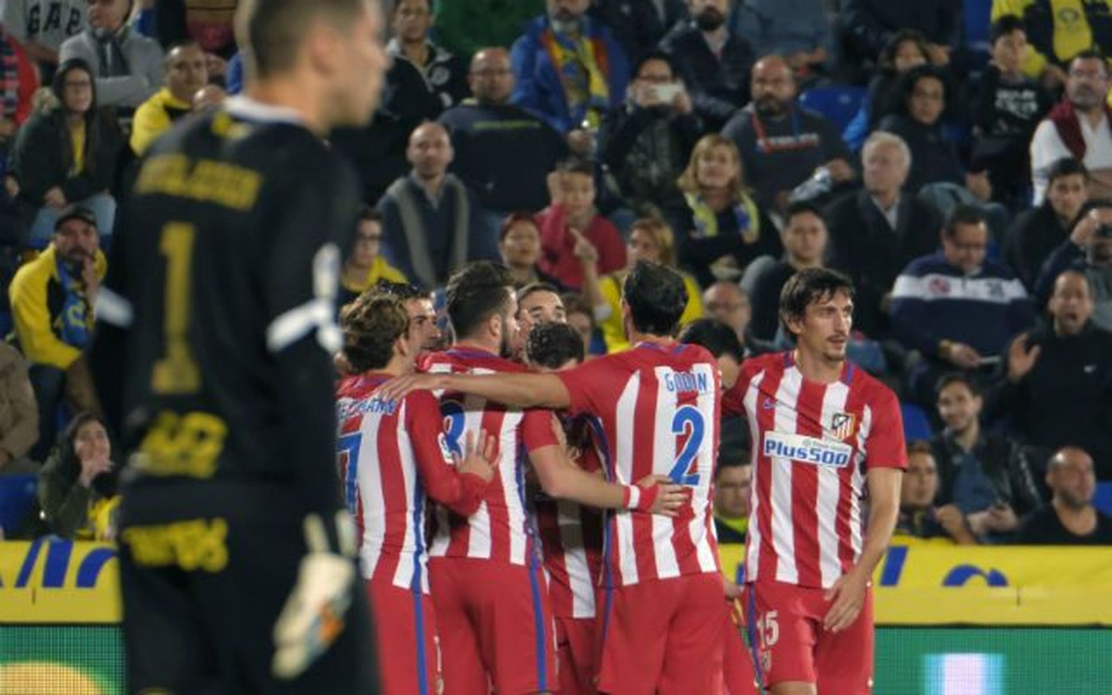 0-2. El Atlético tumba a Las Palmas y acaricia los cuartos