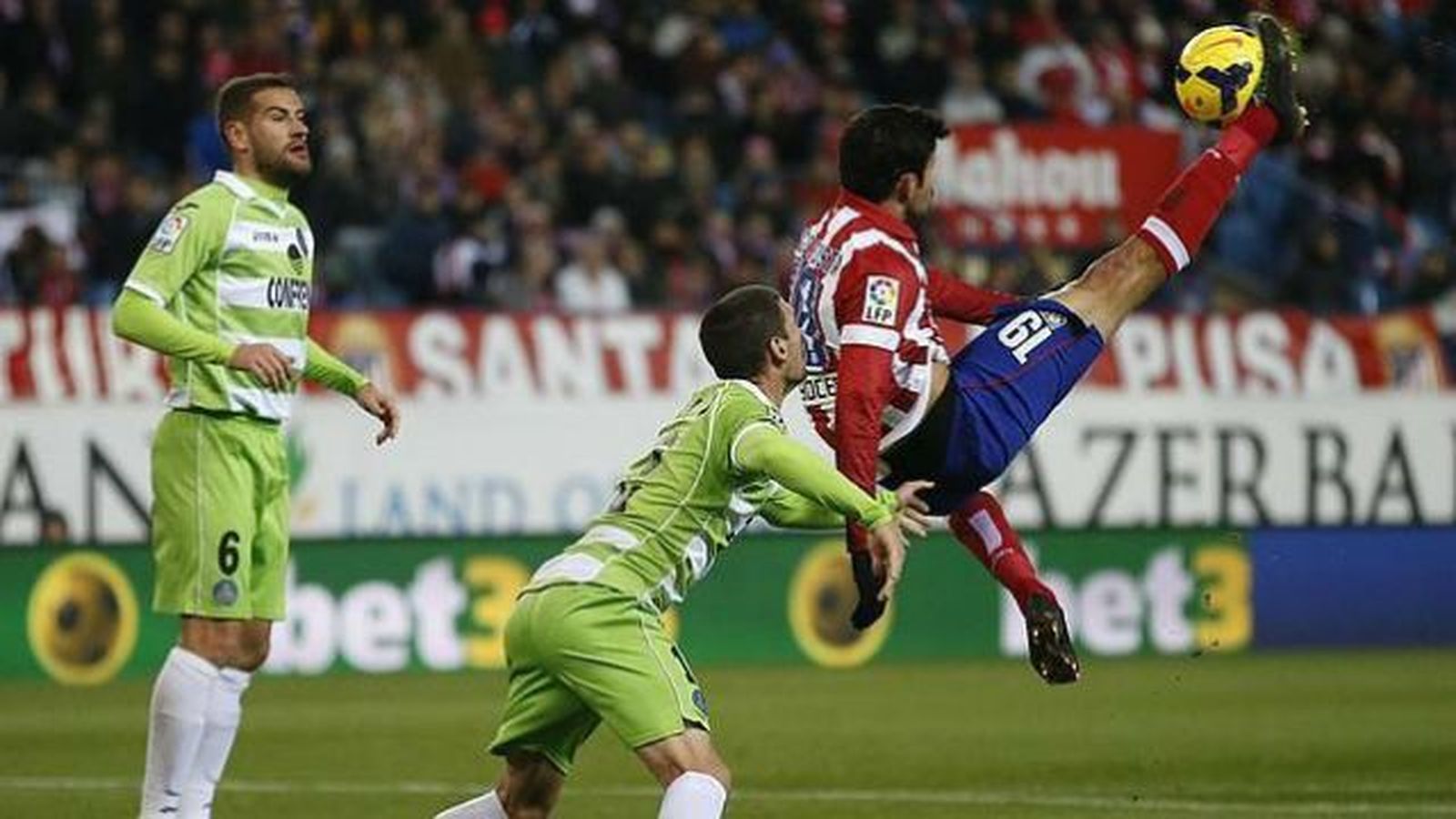 Diego costa y James, nominados al Premio Puskás