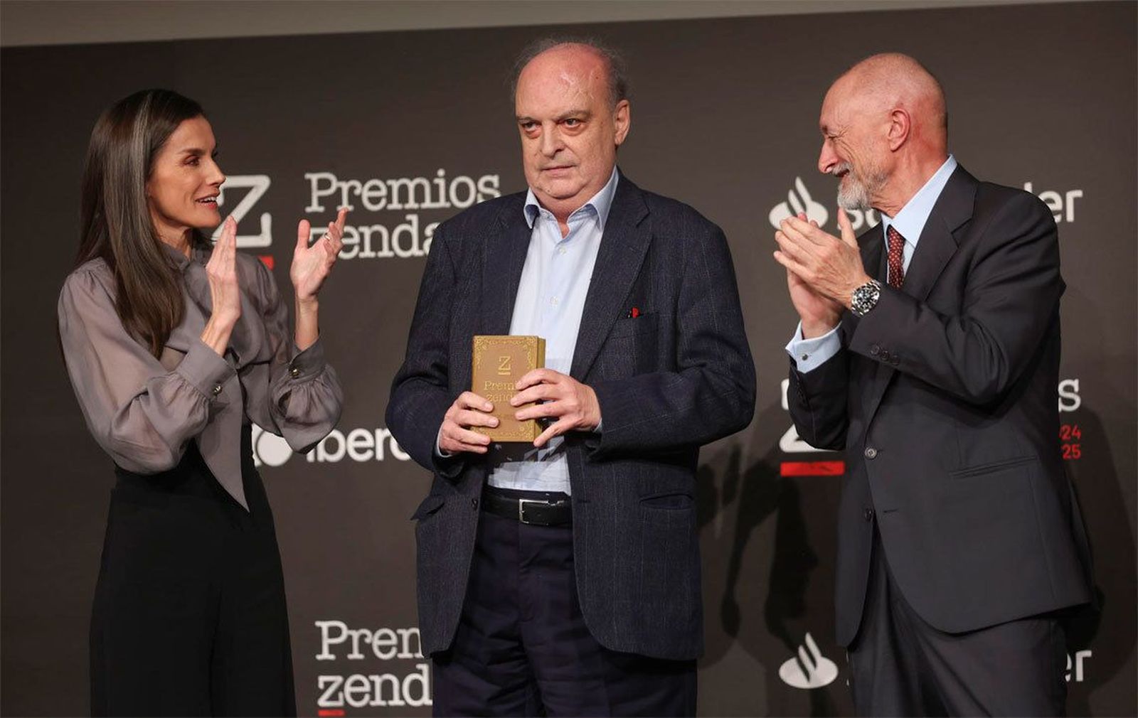 La Reina entrega los Premios Zenda