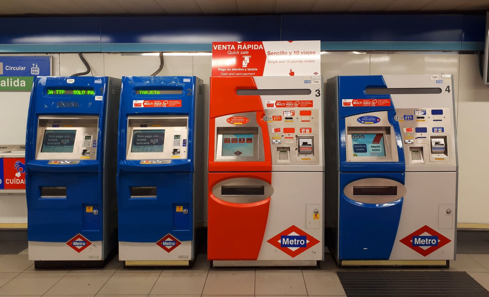 Ayuso anuncia que la Comunidad rebajará al 50% el precio de los abonos de transporte desde septiembre