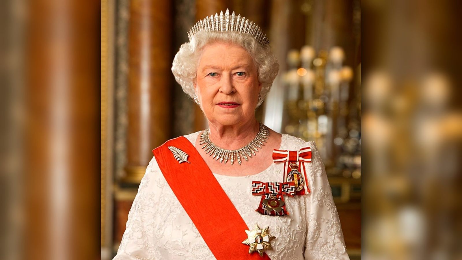 Reina Isabel II