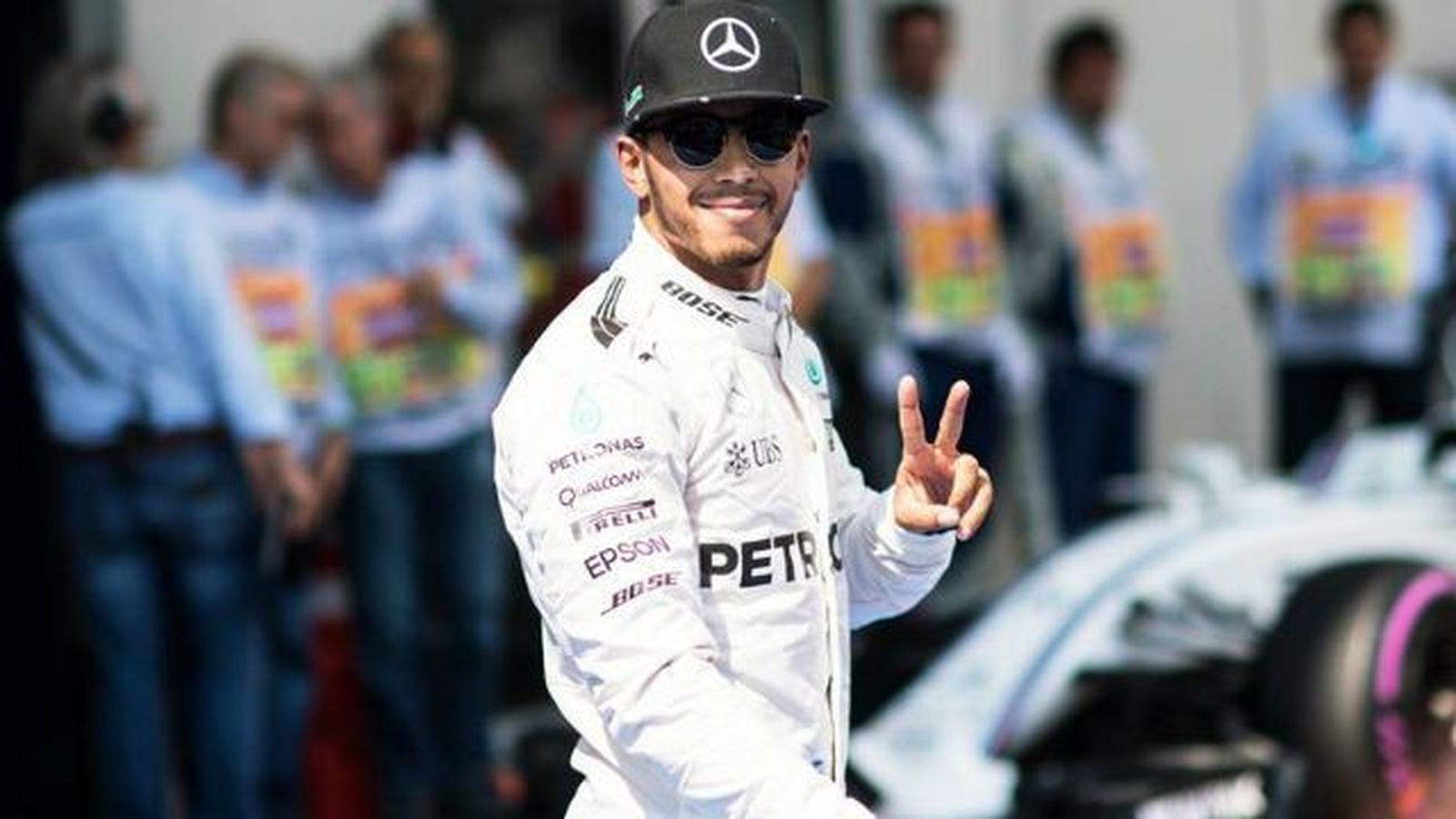 GP Austria: Hamilton gana con polémica; Sainz, 8º y Alonso abandona