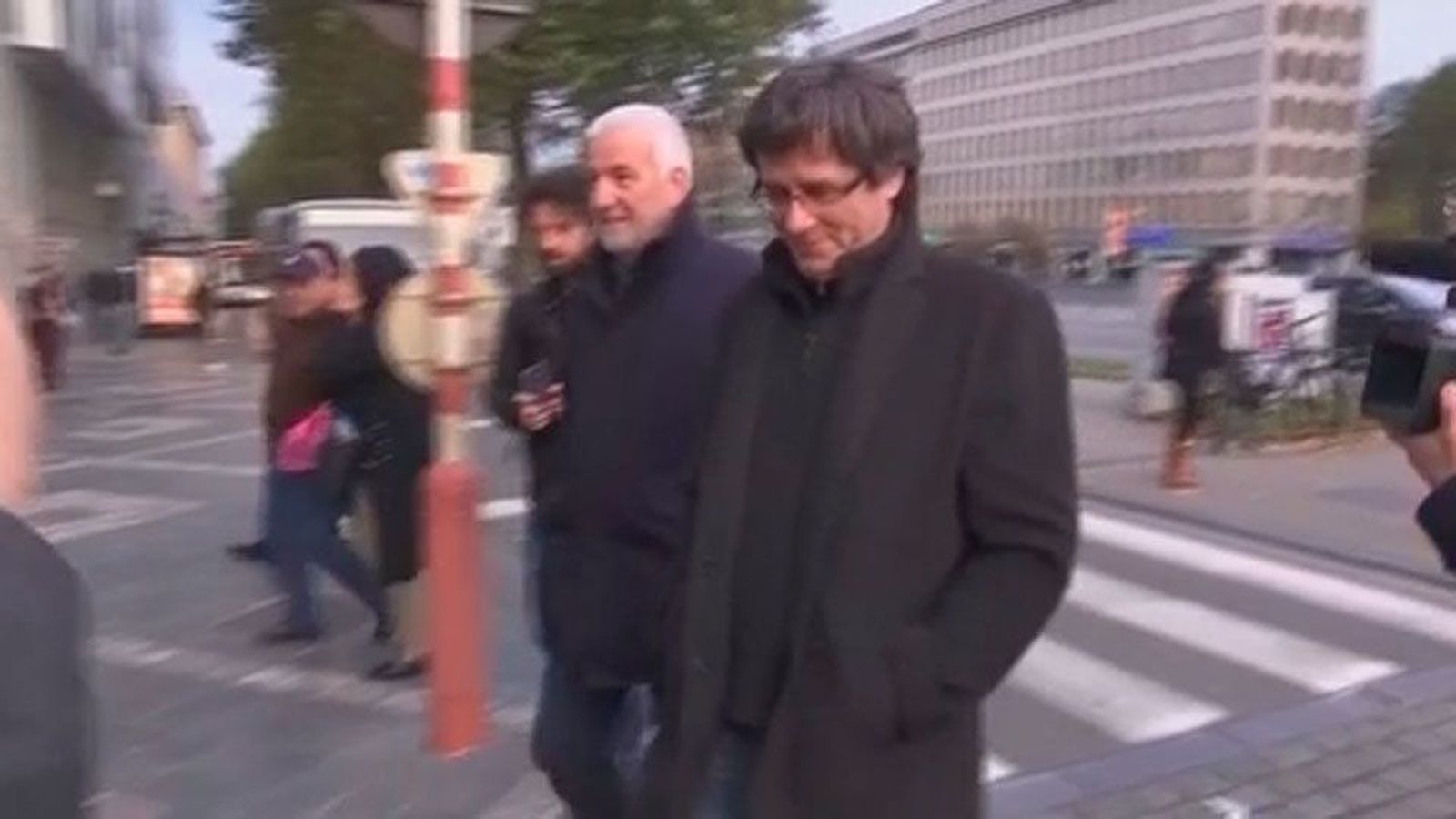 Los letrados del Parlament rechazan una investidura a distancia de Puigdemont