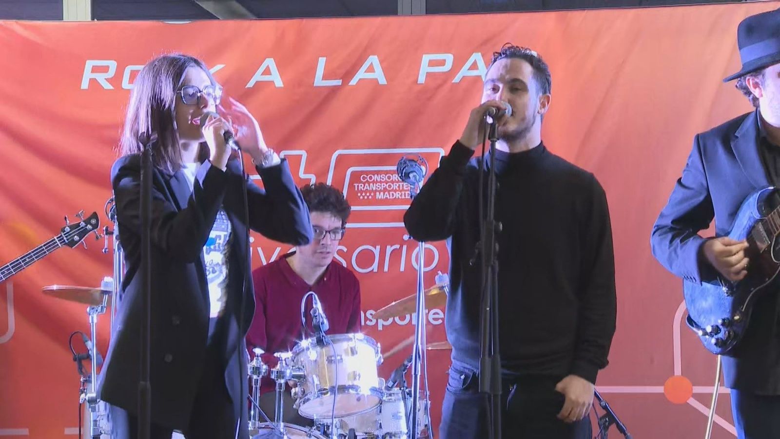 Concierto de 'Rock a la par' en el intercambiador de transportes de Avenida de América