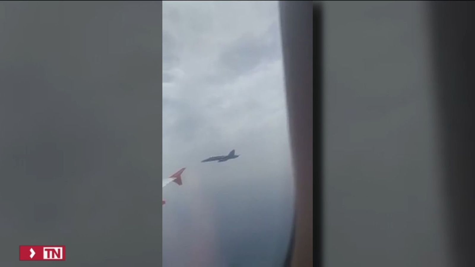 Juzgado por bromear con una falsa bomba a bordo de un avión