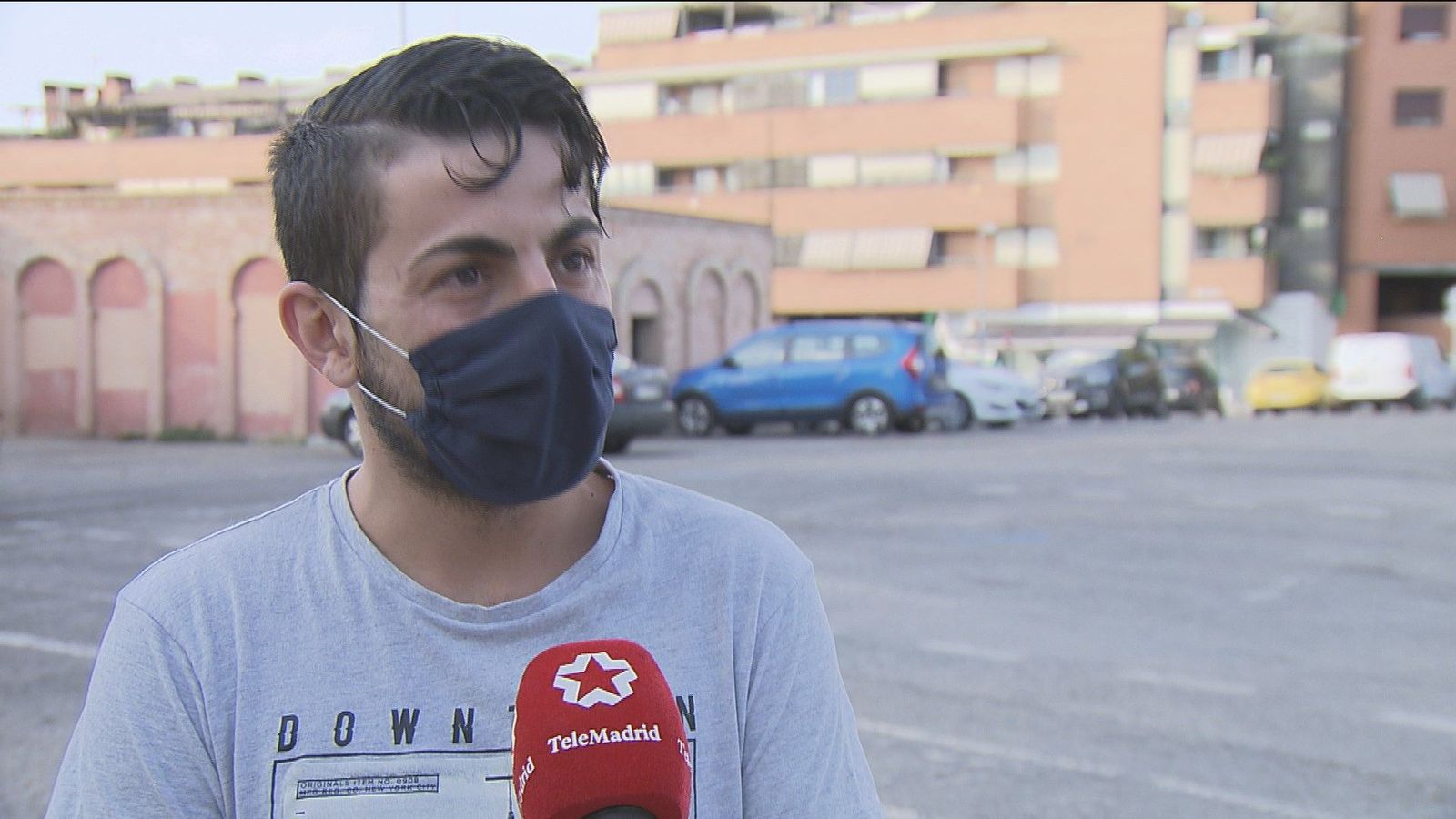 Tres hombres se enfrentan a un atracador que robaba a punta de navaja a una mujer en Majadahonda
