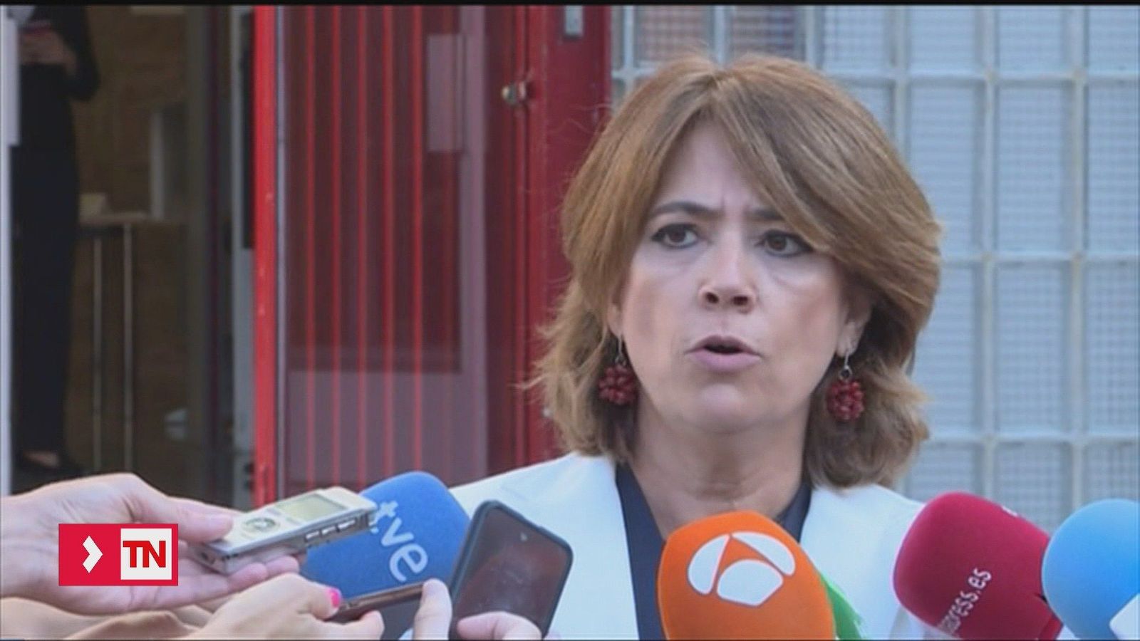 La ministra de Justicia niega cualquier relación profesional con Villarejo cuando fue fiscal