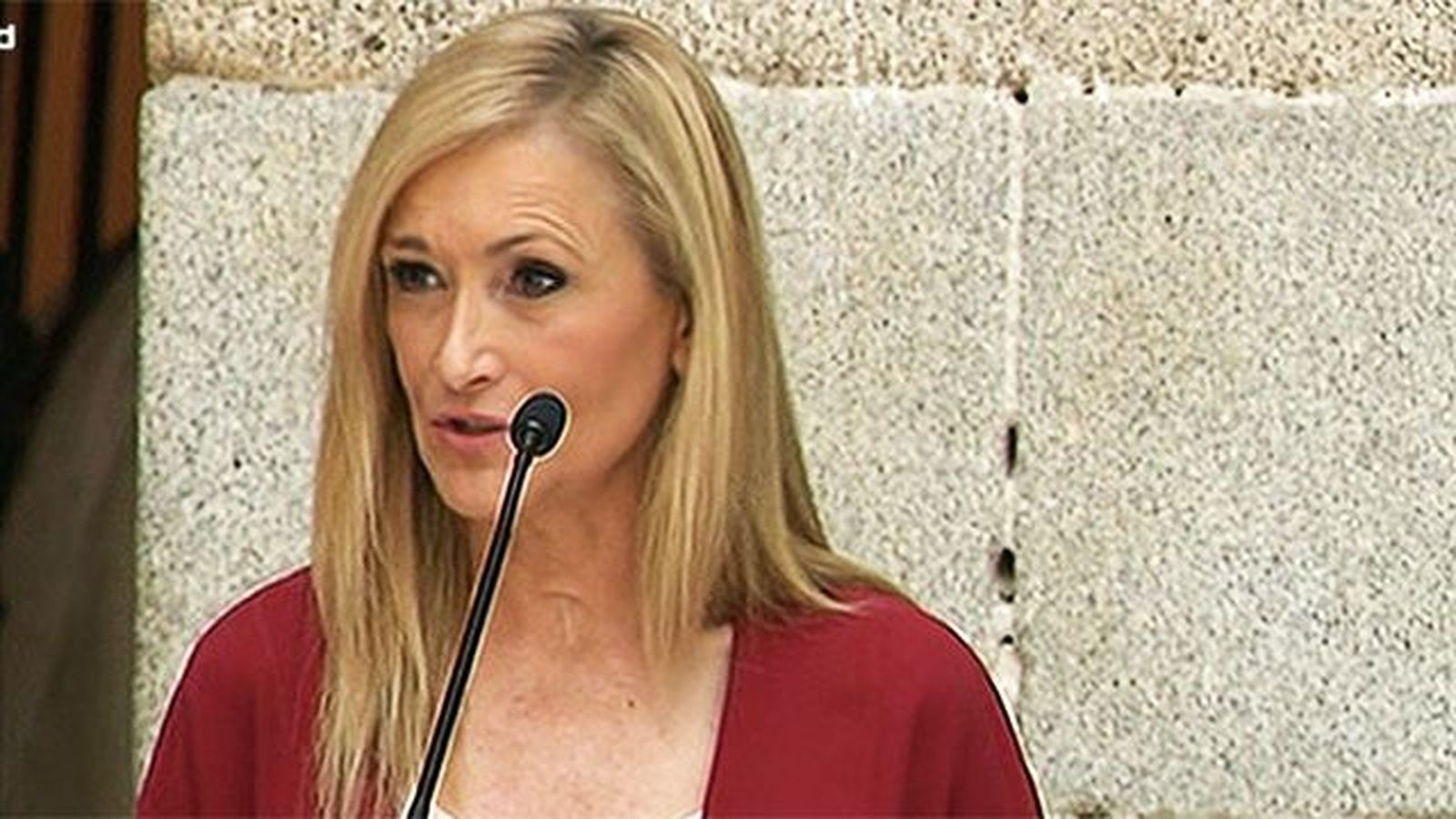 Cifuentes encarga un informe jurídico para iniciar la auditoría de la pasada gestión regional