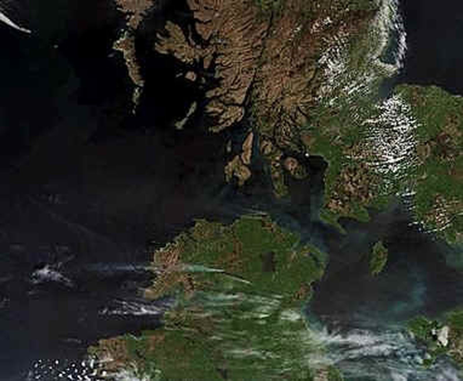 Escocia e Irlanda del Norte pierden su verdor a vista de satélite