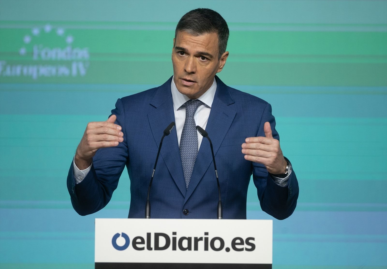 Sánchez dice que la victoria del PSC "cierra una década de división" en Cataluña