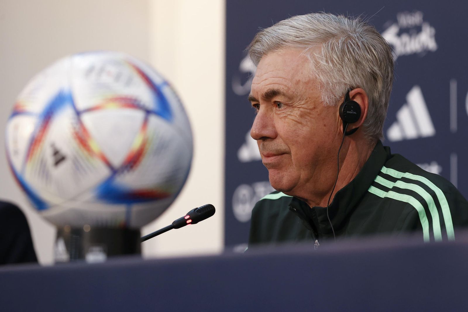 Ancelotti defiende a Vinicius