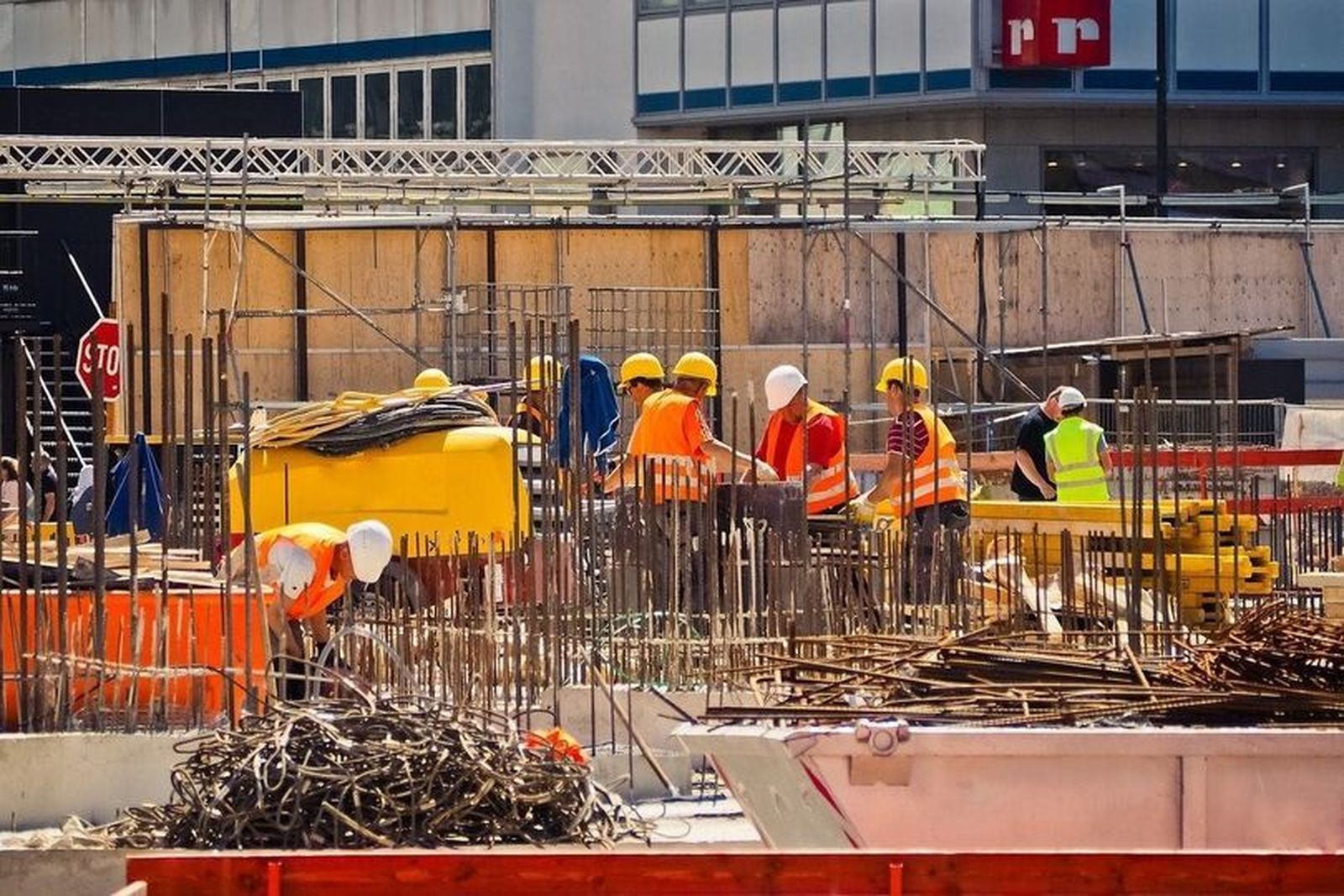 Oportunidad de empleo en Alemania para profesionales de la construcción
