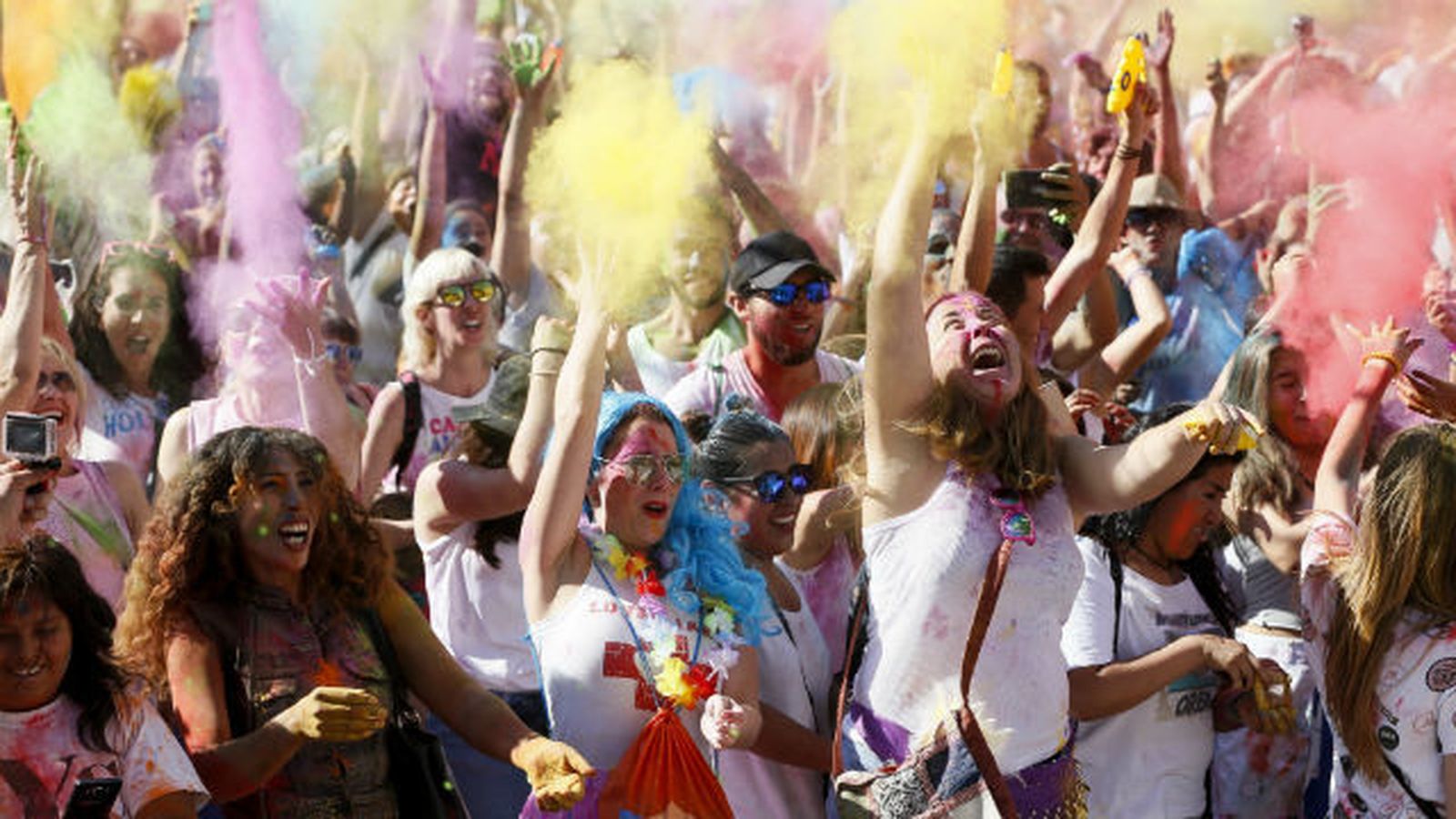 Cuarta edición de la fiesta Monsoon Holi Madrid
