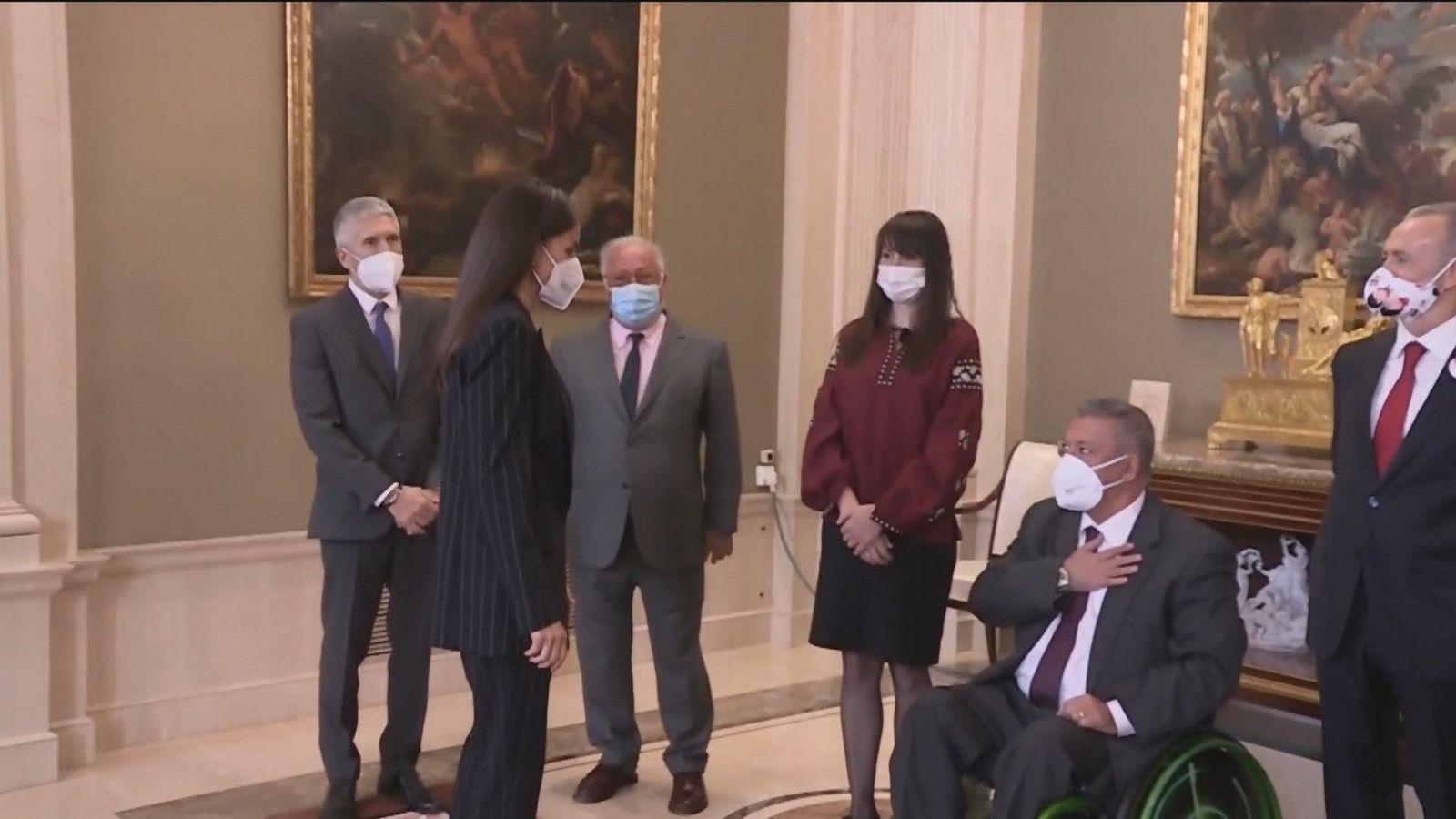 La reina Letizia se reúne con las asociaciones de afectados por accidentes de trafico