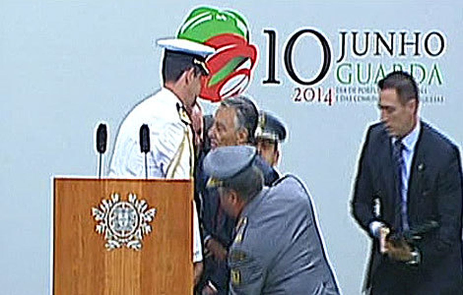 Desvanecimiento del jefe del Estado luso, Aníbal Cavaco Silva