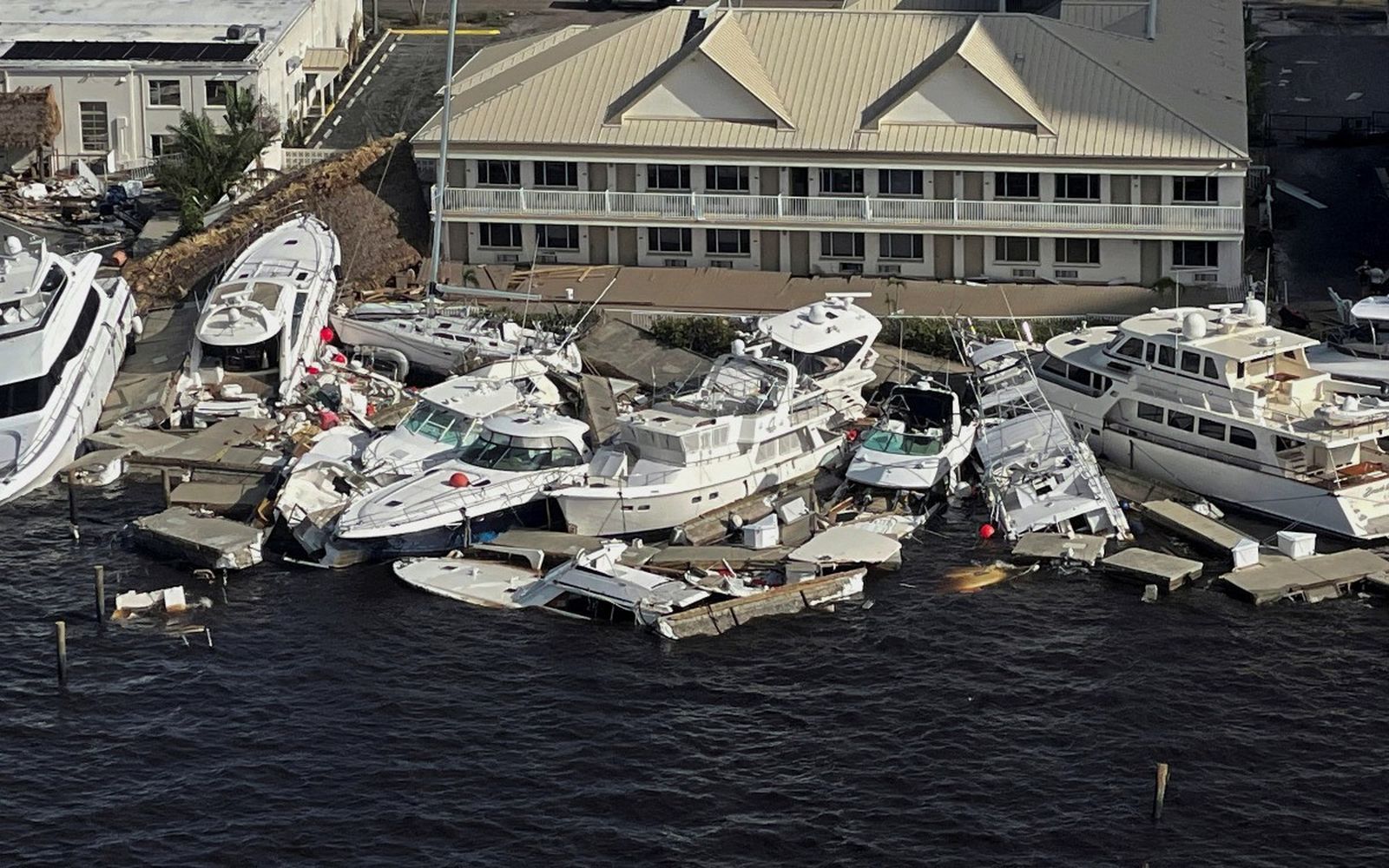 Daños materiales causados por el huracán Ian en Florida