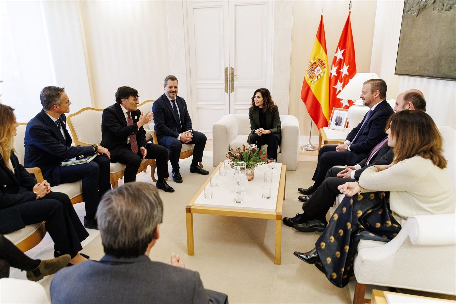 Ayuso se reúne con el presidente del Comité Paraolímpico Internacional, Andrew Parsons