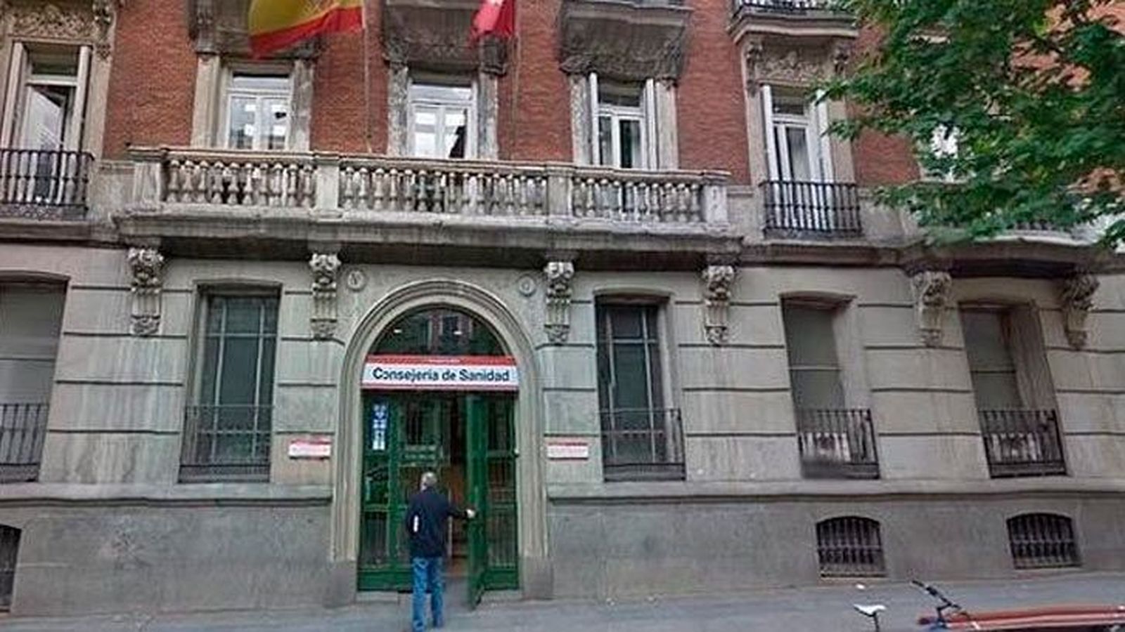 Sanidad afirma que el colectivo 'trans' tendrá "en breve" la tarjeta con el nombre 'sentido'