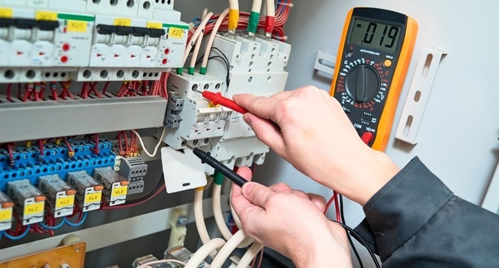 Comprobación en una instalación eléctrica
