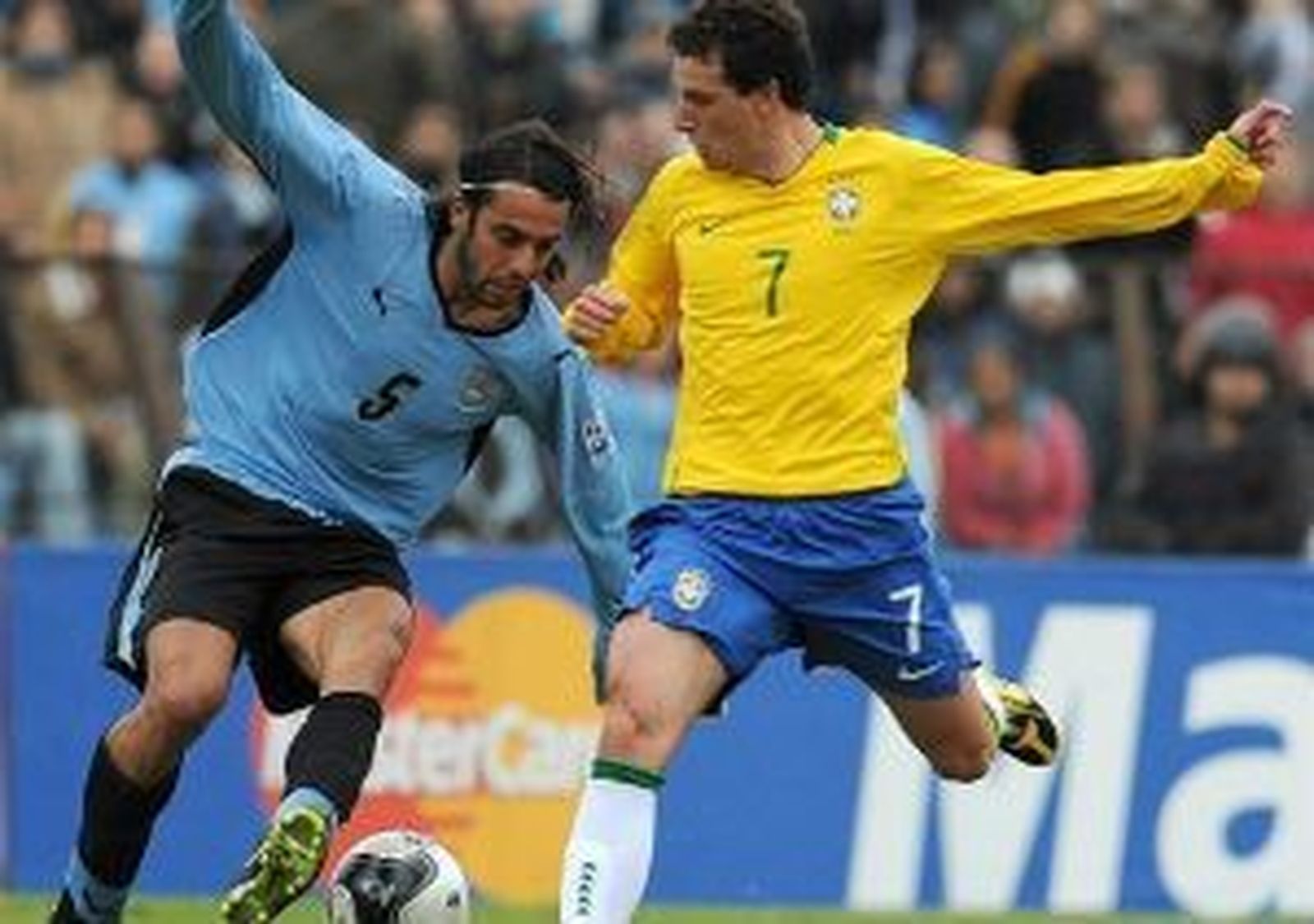 Uruguay ante Brasil