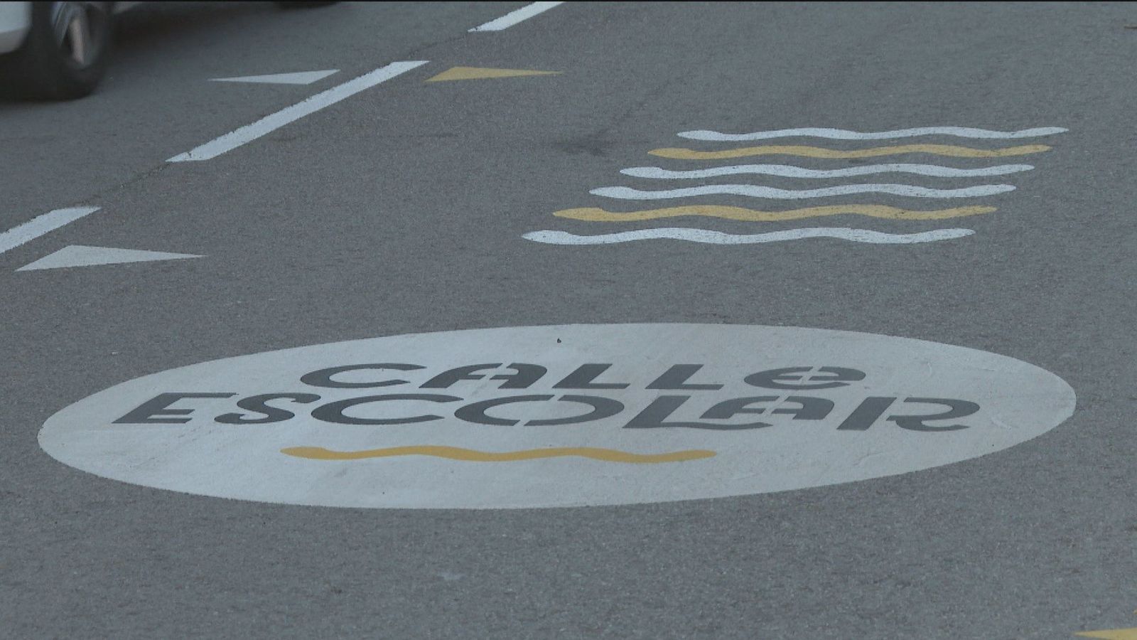 Nueva señalización para evitar accidentes en el entorno de los colegios