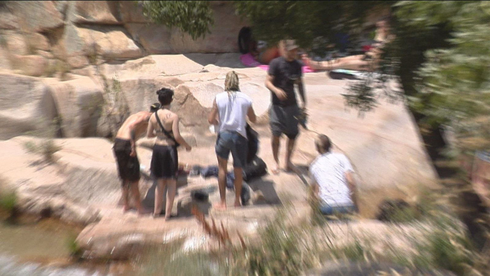 Pillados bañándose en La Pedriza pese a su prohibición