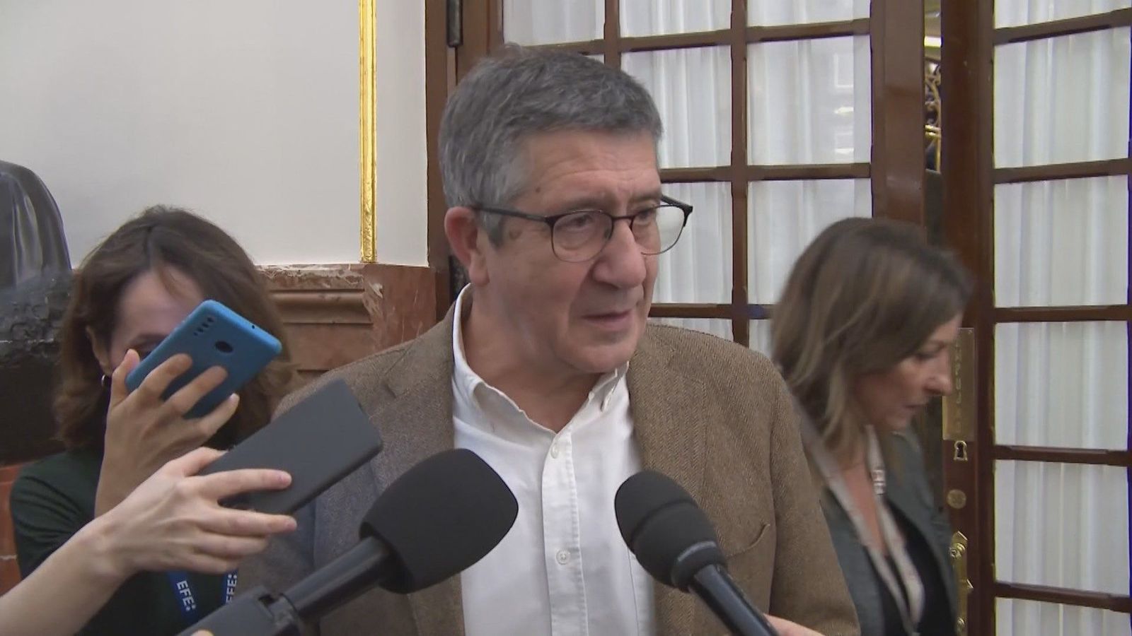 El Gobierno tacha a Aldama de "fantasma" y "mentiroso" aunque dicen estar tranquilos