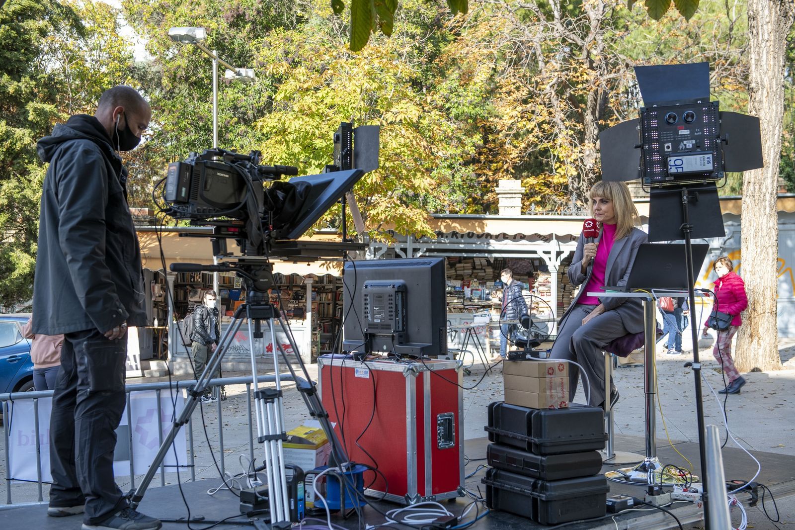 El Telenoticias 1 de Lourdes Maldonado, desde la Cuesta de Moyano