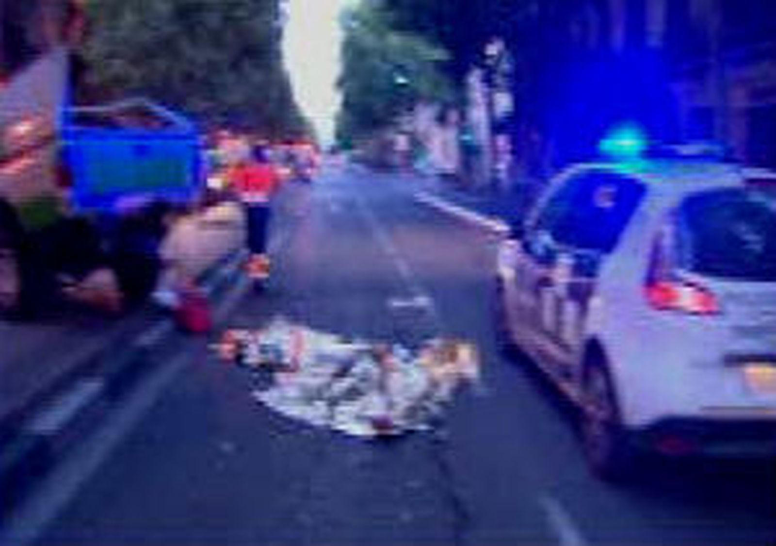 Muere el conductor de un coche de limpieza al chocar con un taxi en Madrid
