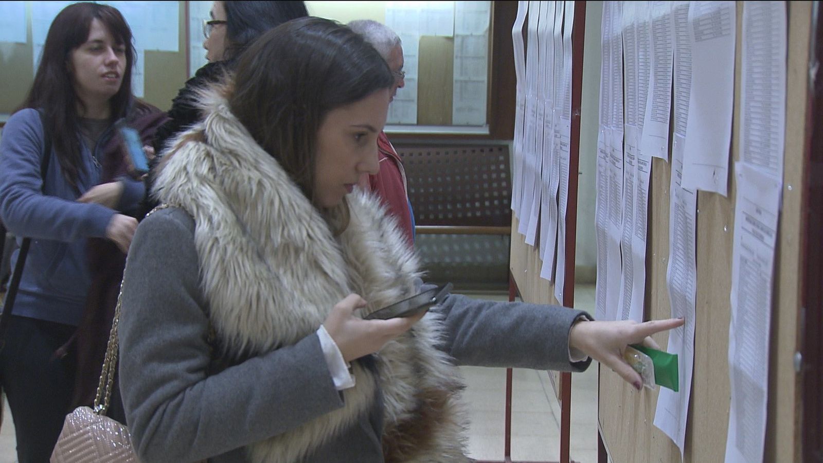 1.488 aspirantes para 71 plazas de matrona se examinan en la Complutense