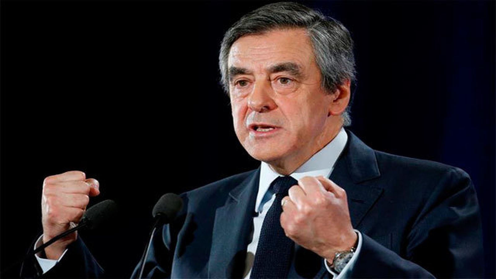 El candidato conservador a la presidencia de Francia, François Fillon