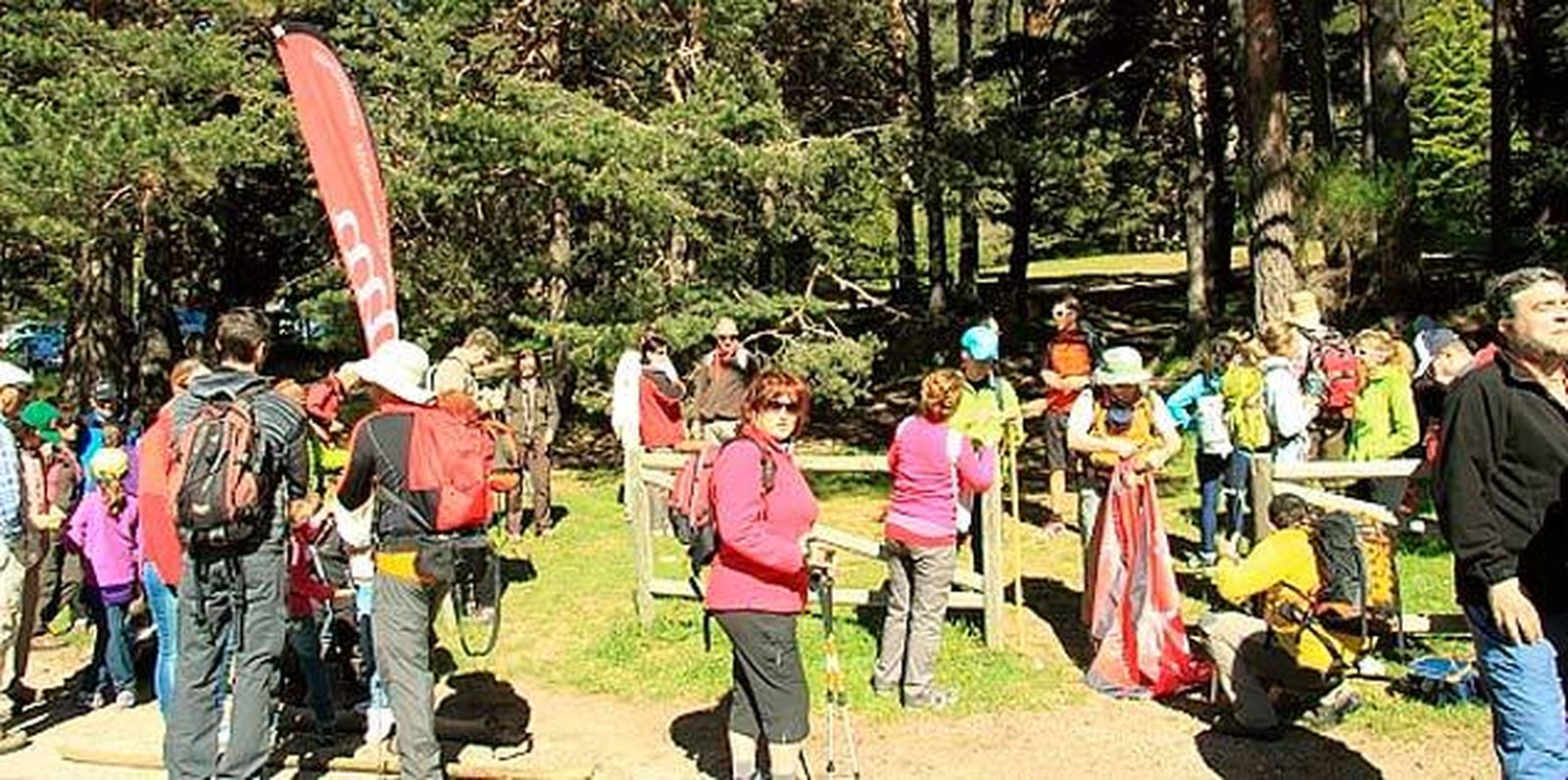 La Federación Madrileña de Montañismo celebró el día autonómico del senderismo