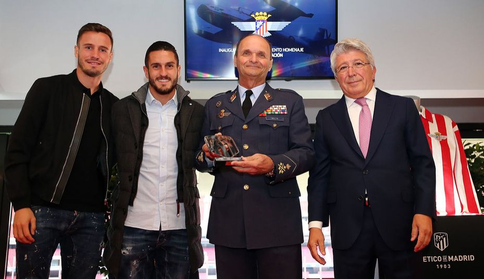 Saúl, Koke y Enrique Cerezo