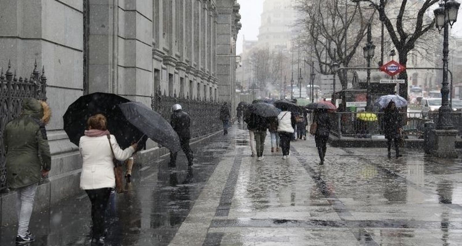 El tiempo en Madrid este martes: Llega la lluvia y las temperaturas máximas bajan