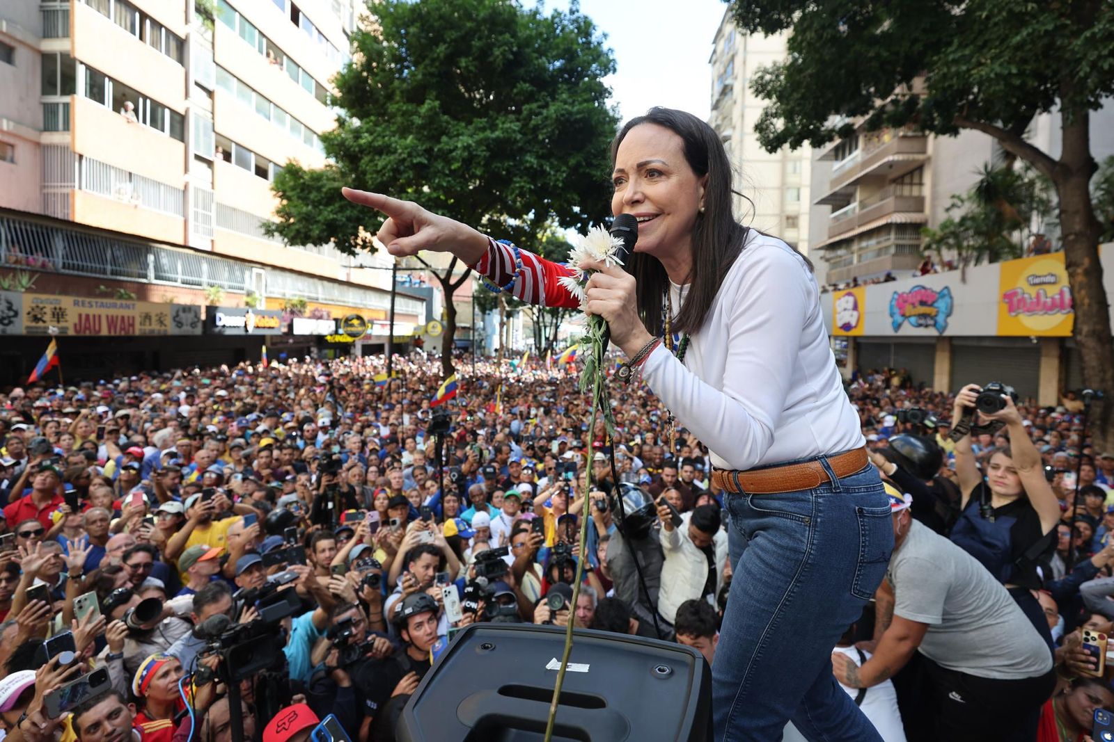 Corina Machado considera su Nobel como un apoyo al cambio de regimen en Venezuela