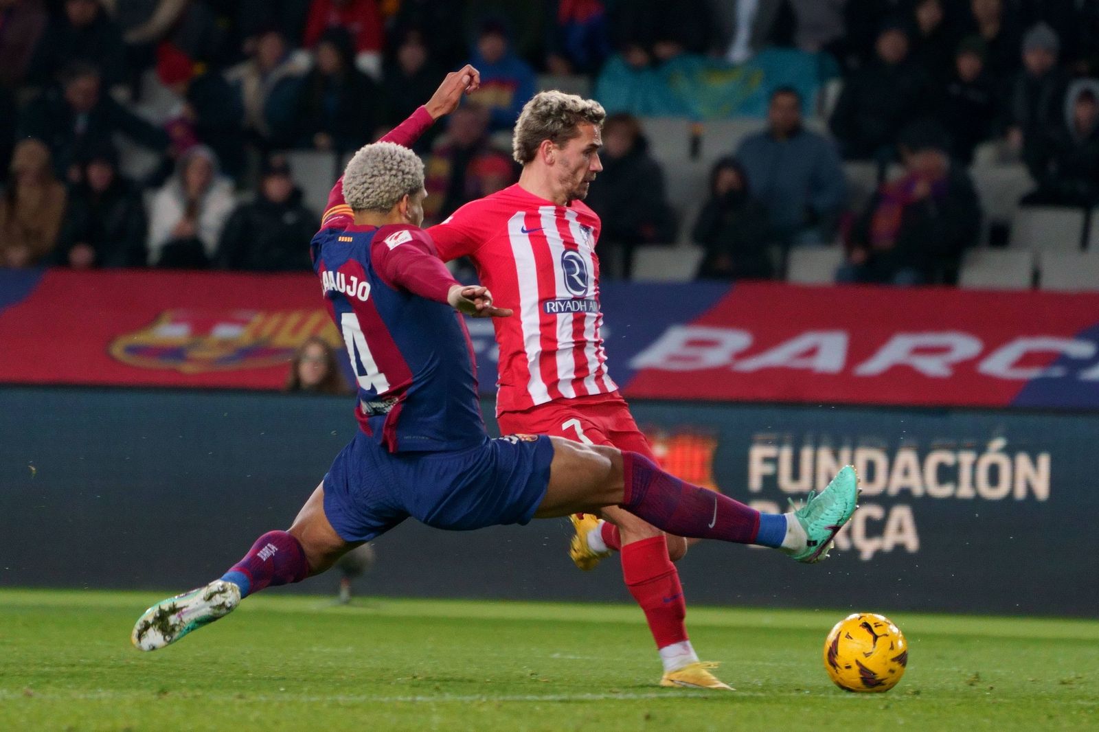 Griezmann ante el Barcelona