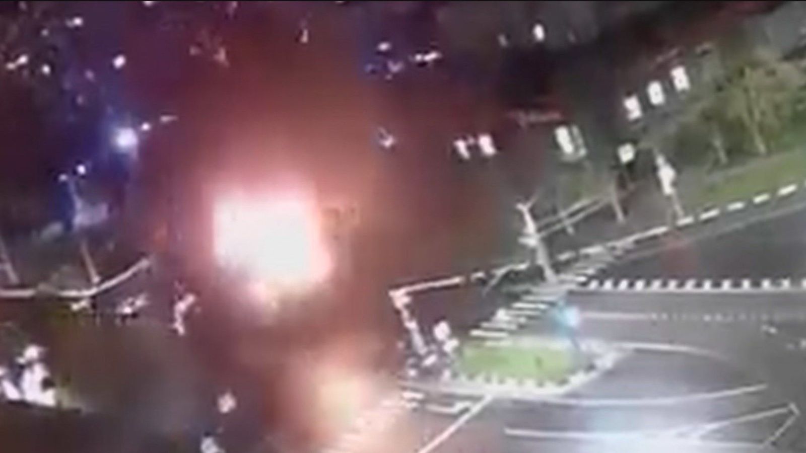 Un caza bombardea por error una ciudad rusa cercana a Ucrania