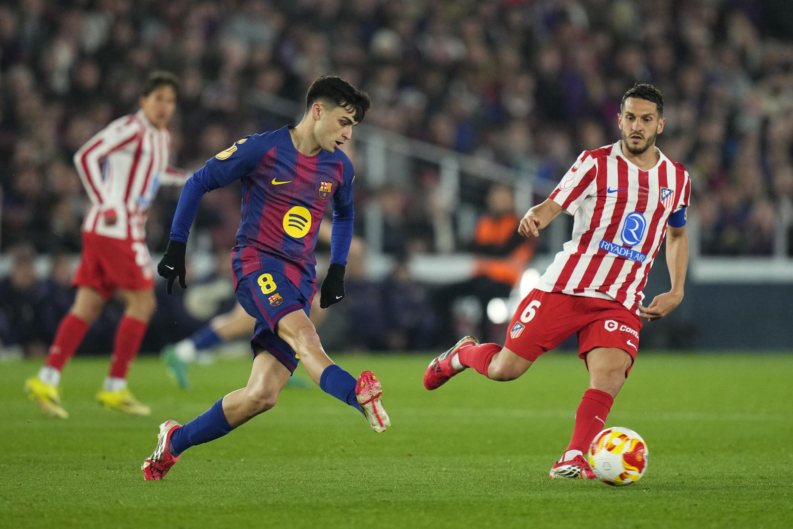 Pedri y Koke