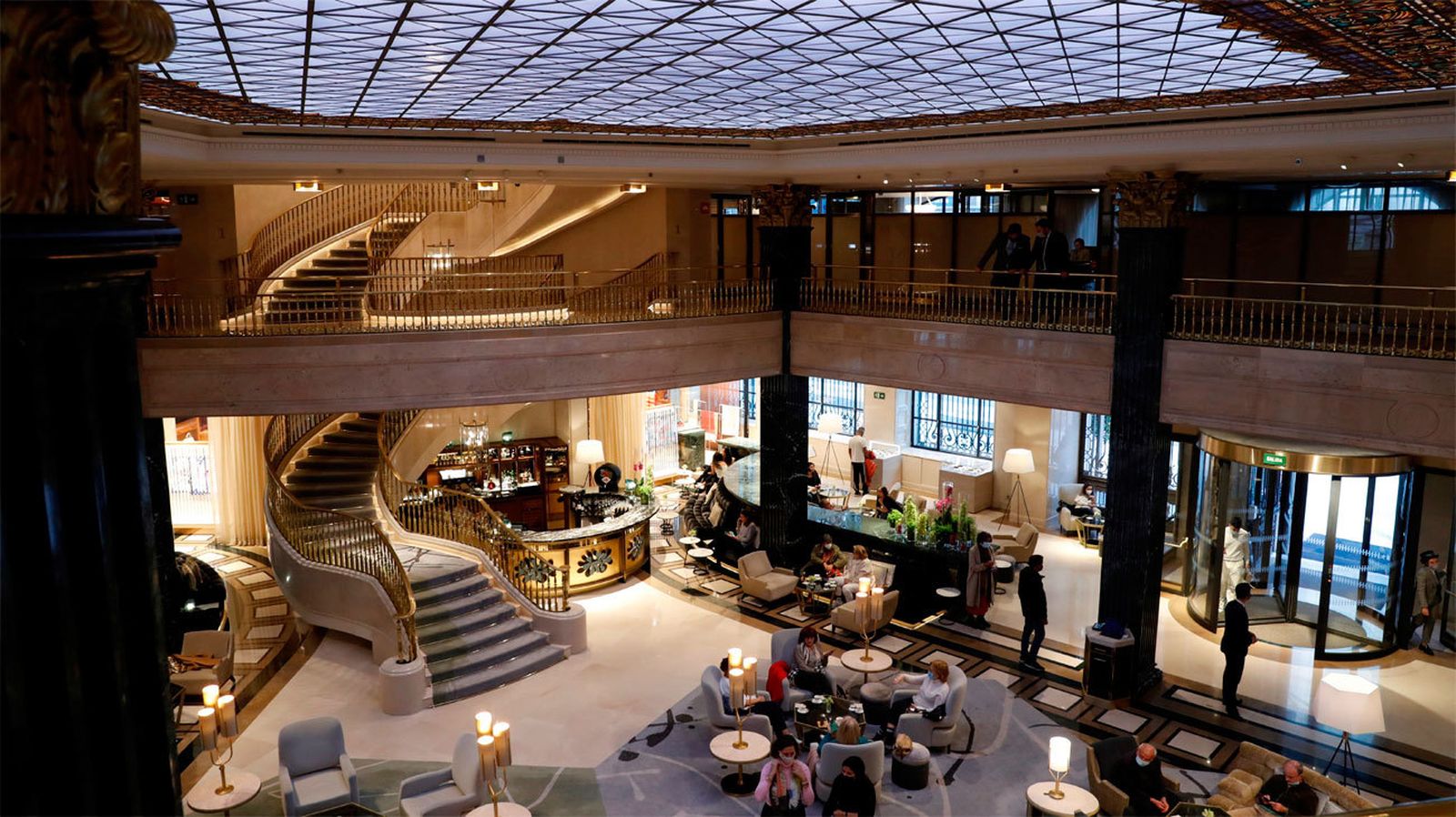 Vista de la recepción del hotel Four Seasons Hotel Madrid