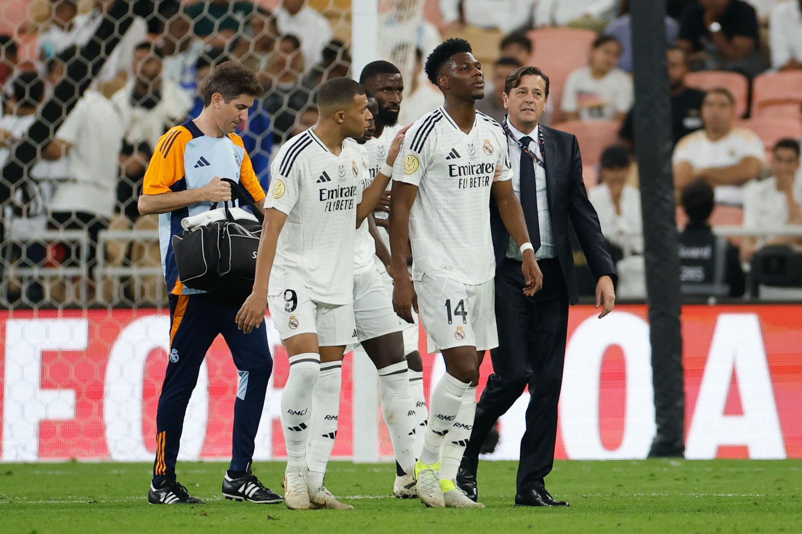 Tchouameni tras recibir un golpe en la cabeza contra el Mallorca
