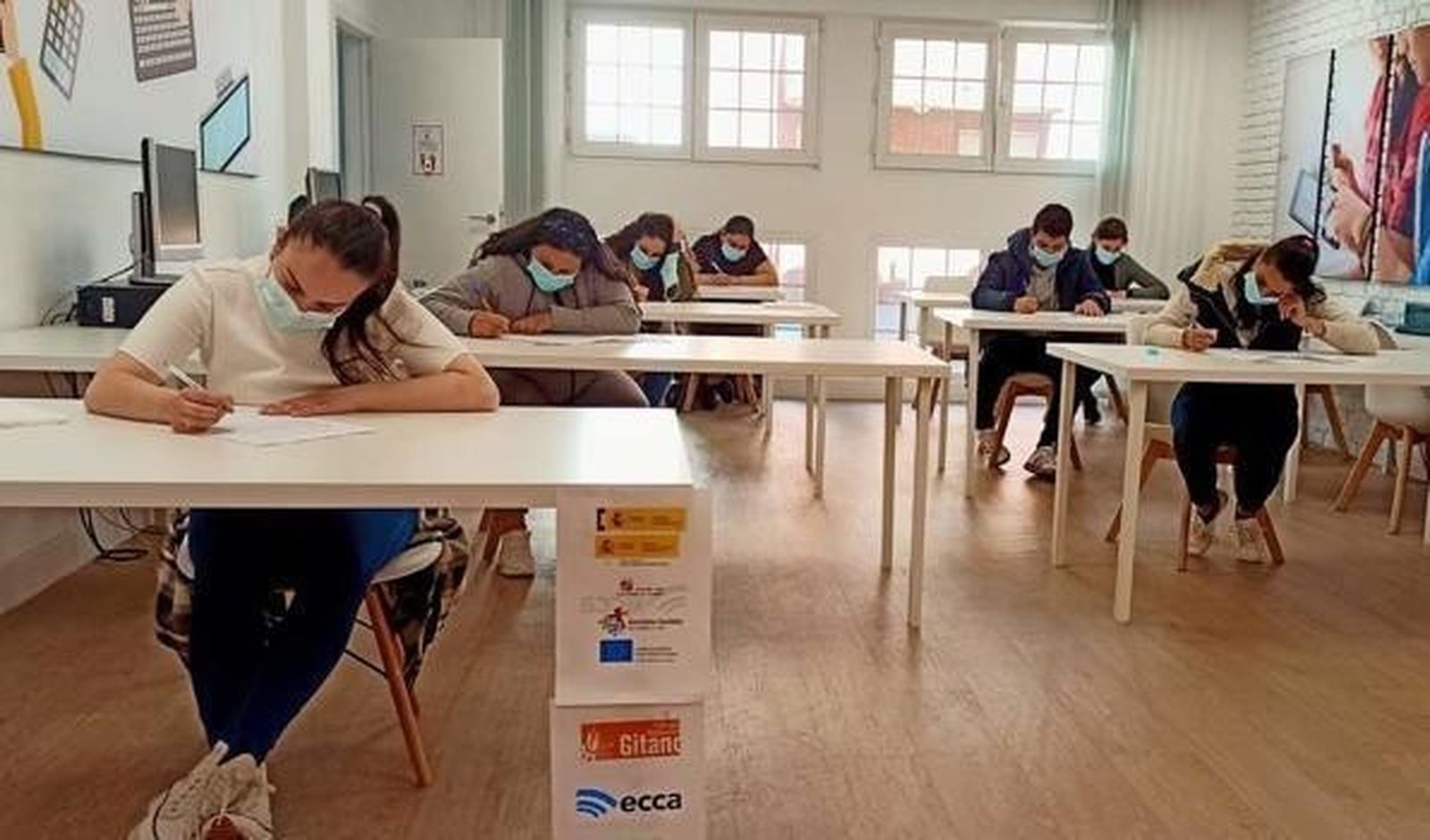 Radio Ecca, educación a través de las ondas
