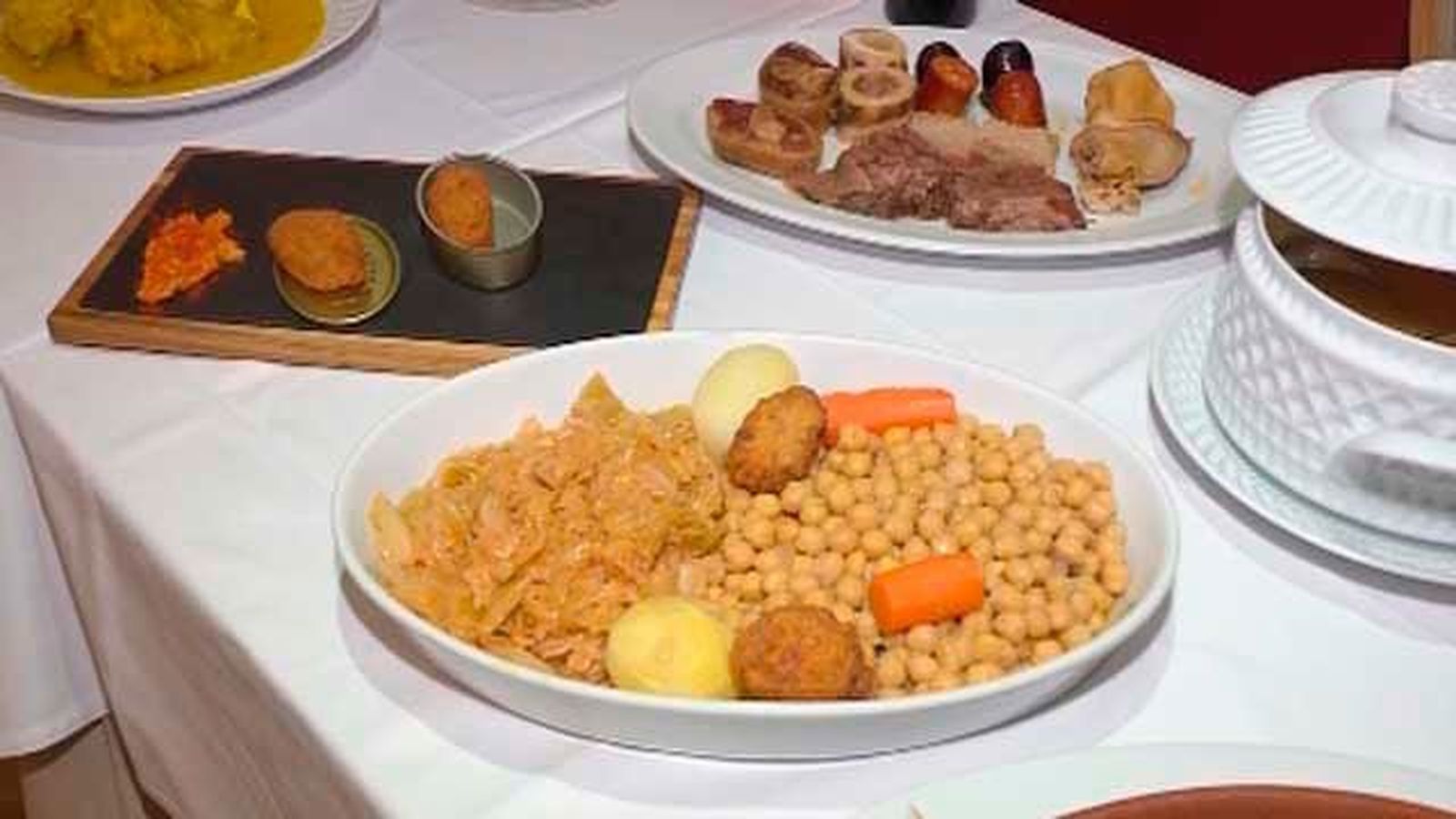 Cocido, callos y 'empedrado' entre los 12 platos castizos de la Semana de la Cocina Madrileña