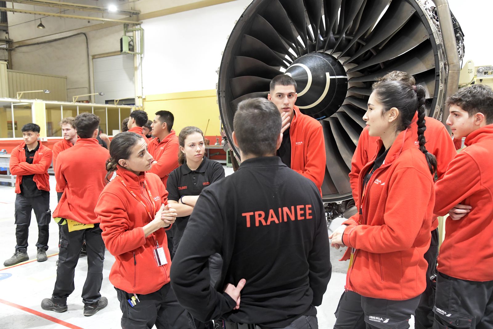 Casi la mitad de estudiantes que realizan prácticas en Iberia Mantenimiento acaban contratados