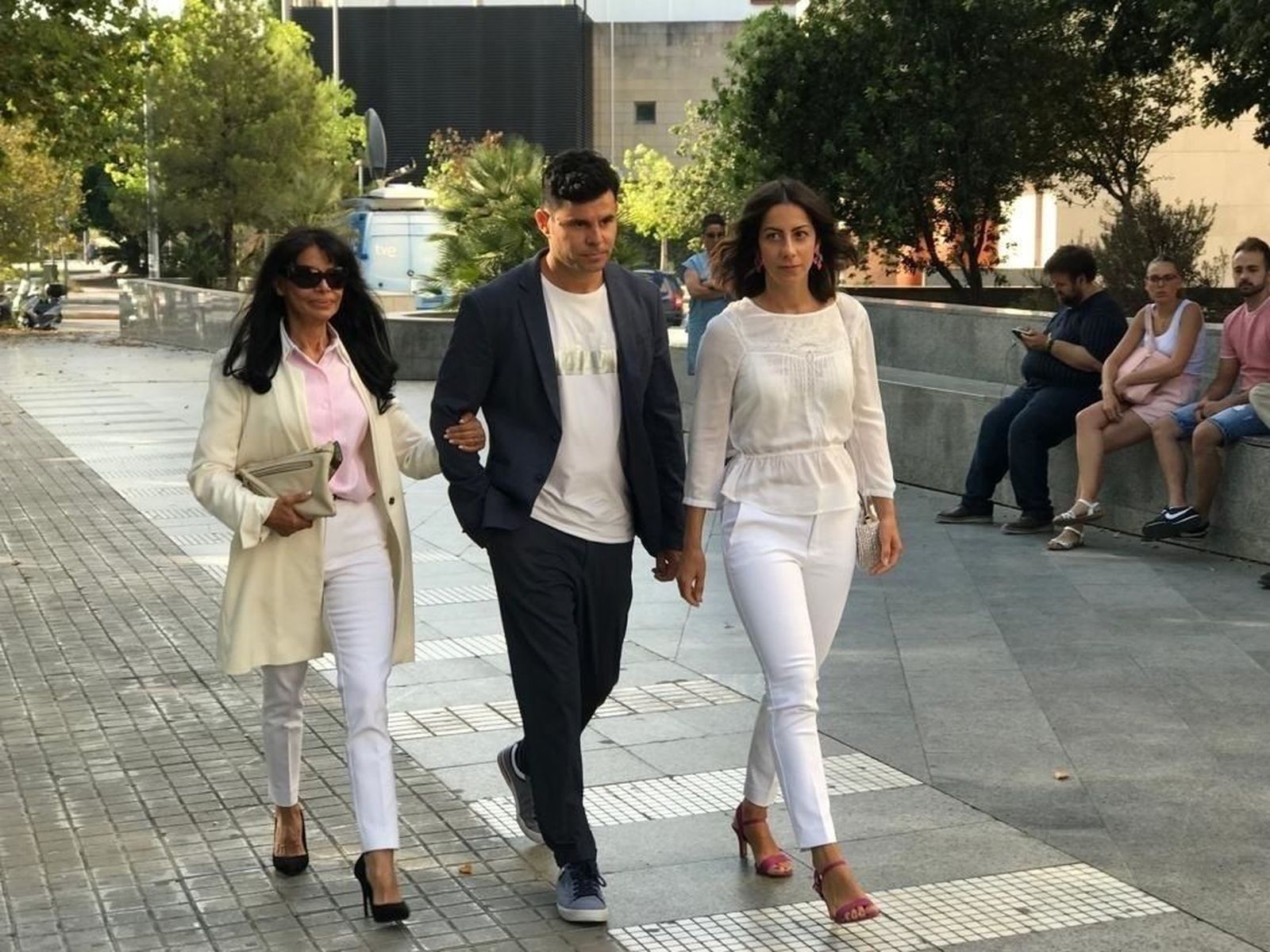 Así es la lucha de Javier Santos, el supuesto hijo de Julio Iglesias