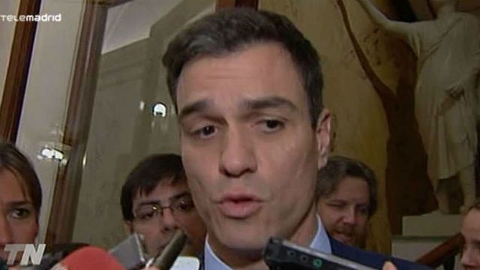 Sánchez dice que actuará si a Chaves y a Griñán se les imputa algún delito