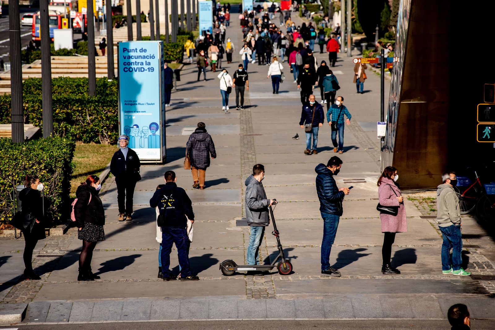 Desciende la incidencia de Covid en la mayoría de regiones