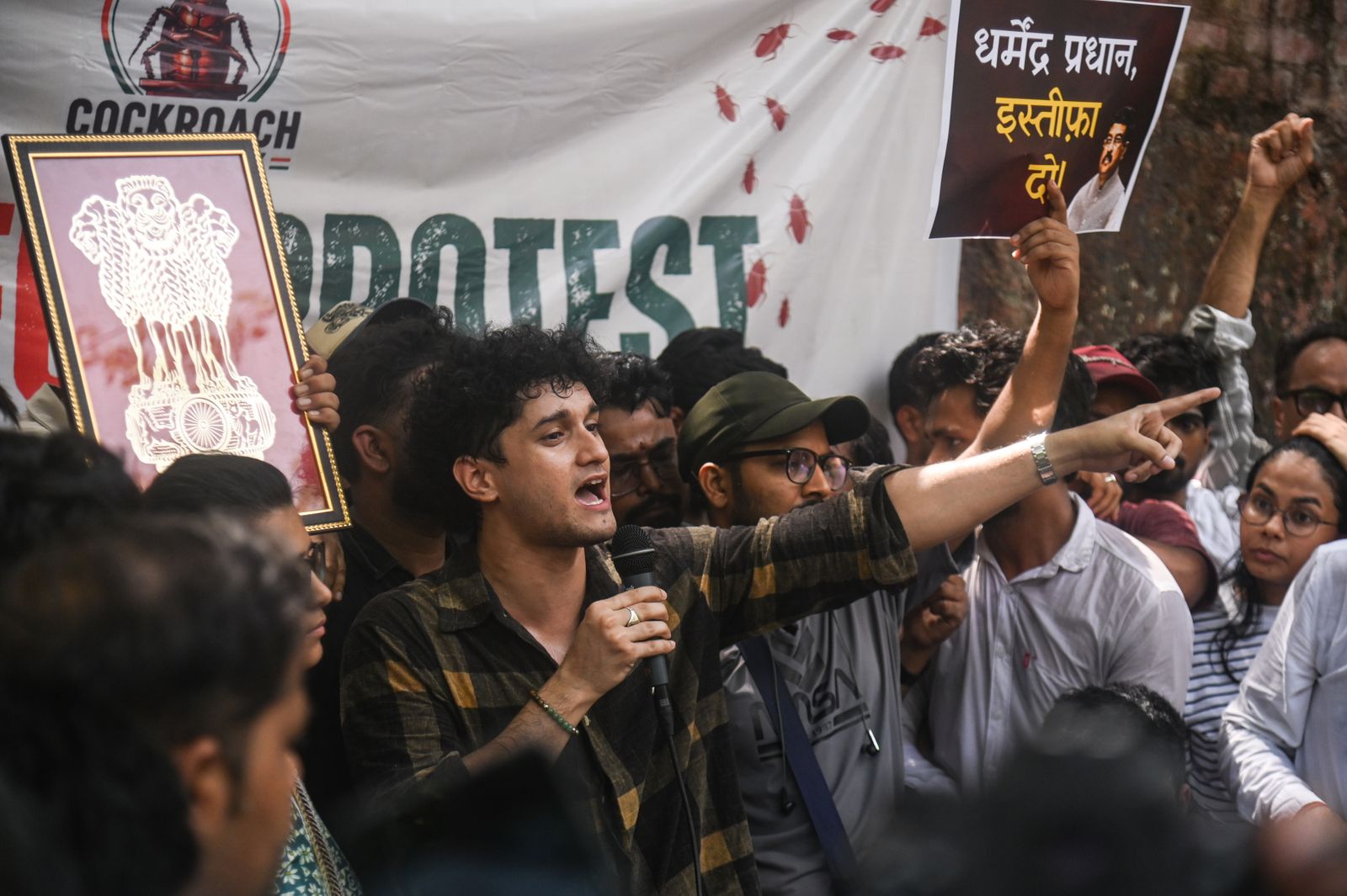 El Partido de las Cucarachas, el movimiento que nació en internet y sale en protesta a la calle en la India